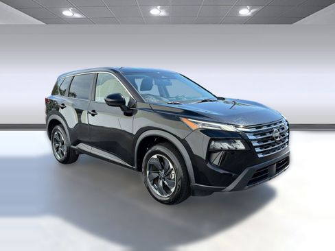 Used 2024 Nissan Rogue SV AWD/4WD image 7