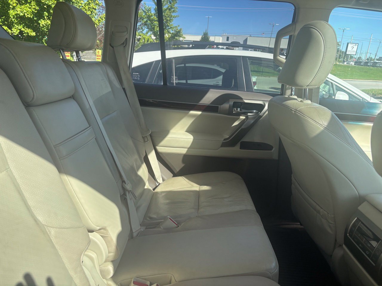 Used 2015 Lexus GX 460 w/ Premium Package AWD/4WD image 7