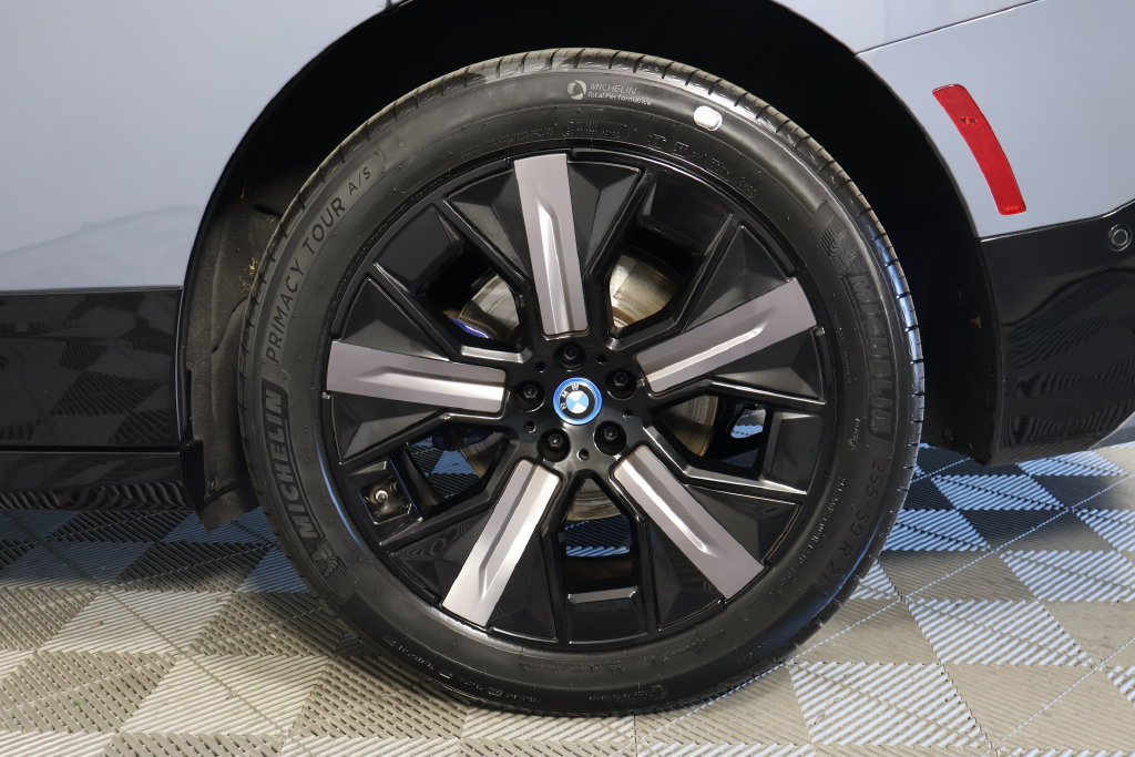 Certified 2024 BMW iX xDrive50 w/ Sport Package AWD/4WD image 8
