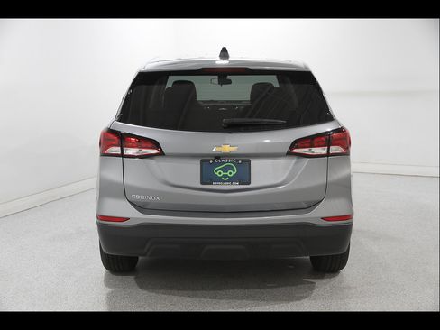 Certified 2024 Chevrolet Equinox LS w/ LS Convenience Package FWD image 19