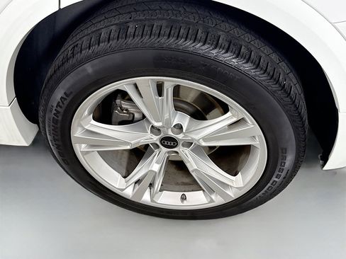 Used 2023 Audi Q8 Premium w/ Convenience Package image 30