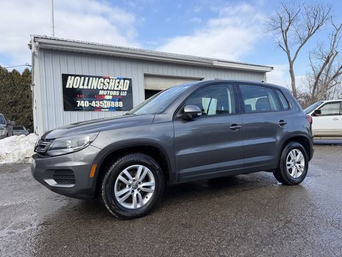 Used 2012 Volkswagen Tiguan S image 1