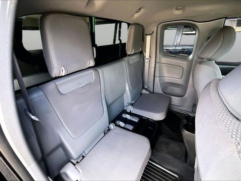 Used 2015 Toyota Tacoma 2WD Access Cab w/ Convenience Package image 19