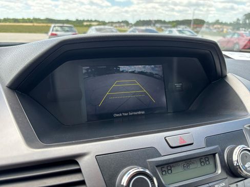 Used 2014 Honda Odyssey EX image 16