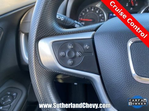 Used 2024 GMC Terrain SLE image 21