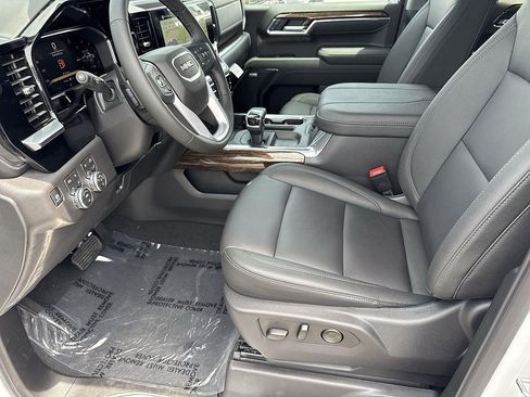 New 2026 GMC Sierra 1500 Elevation w/ Elevation Premium Package AWD/4WD image 21