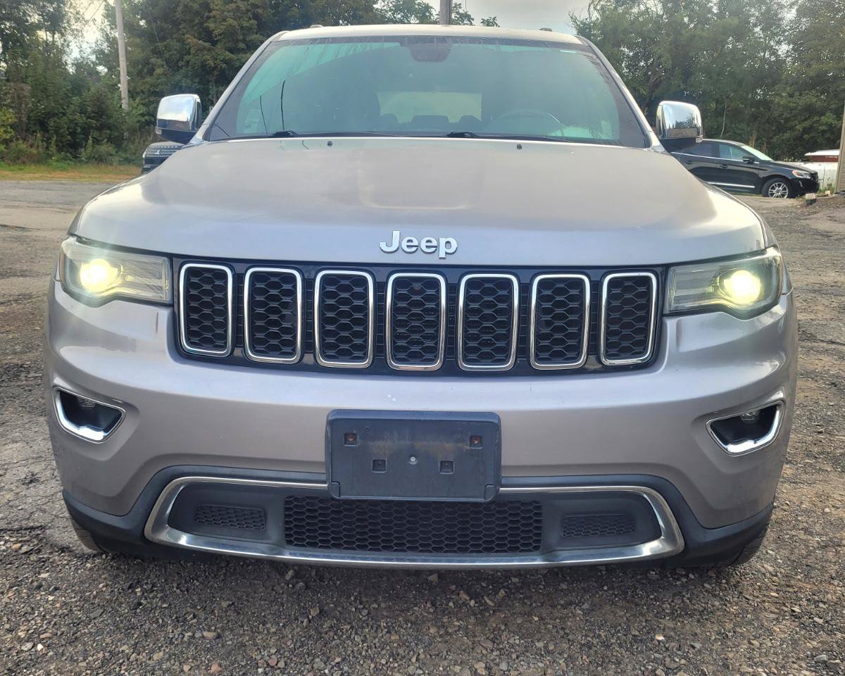 Used 2017 Jeep Grand Cherokee Limited w/ Luxury Group II AWD/4WD image 3