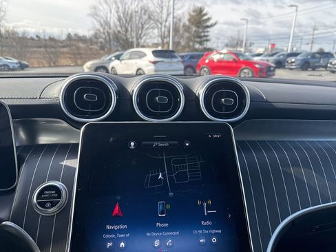 Used 2023 Mercedes-Benz GLC 300 4MATIC image 15