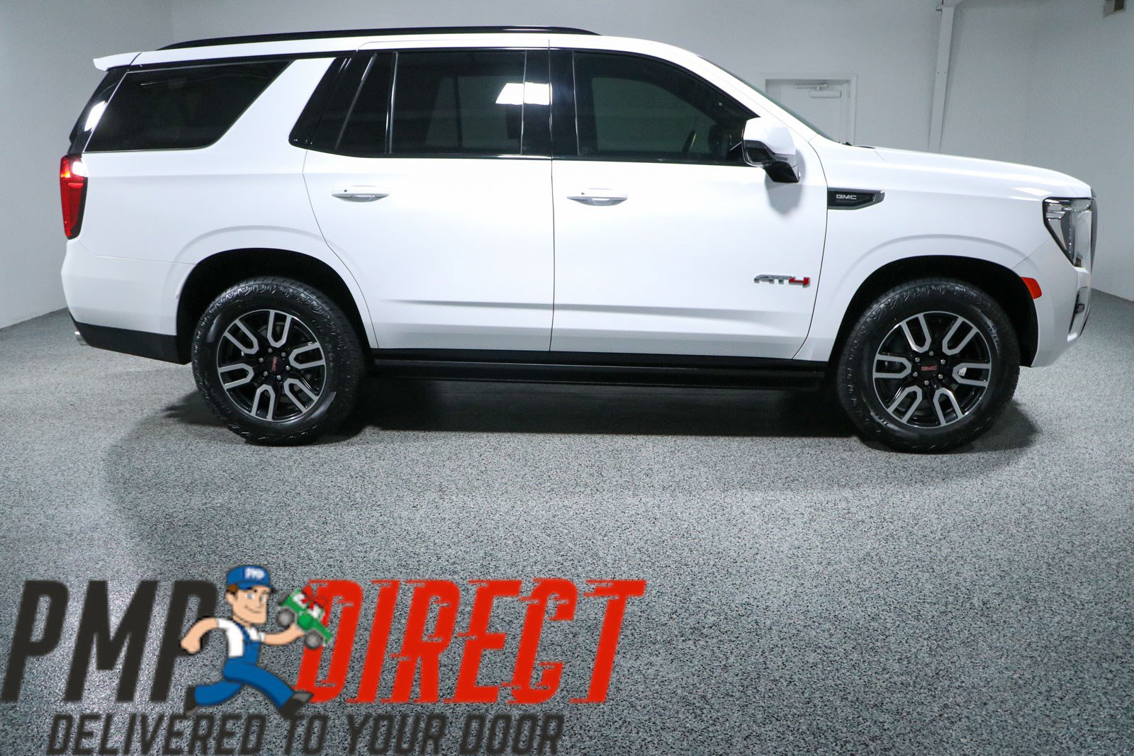 Used 2023 GMC Yukon AT4 w/ Technology Package AWD/4WD image 6