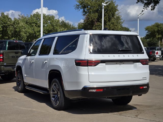 Used 2024 Jeep Wagoneer L Series II RWD image 5