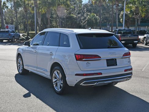 Used 2021 Audi Q7 3.0T Premium Plus w/ Premium Plus Package image 4