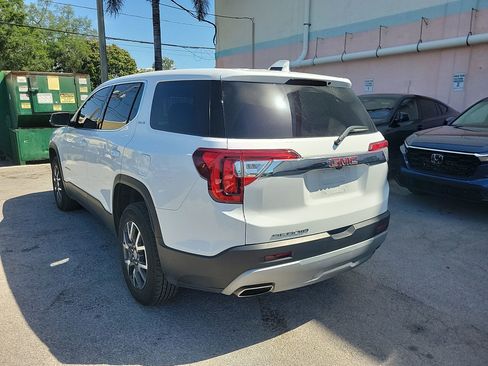 Used 2023 GMC Acadia SLE image 13