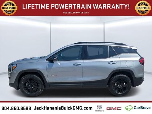 Used 2024 GMC Terrain AT4 AWD/4WD image 6
