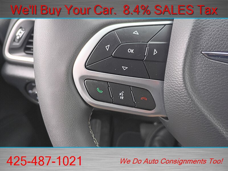 Used 2026 Chrysler Pacifica Select FWD image 26