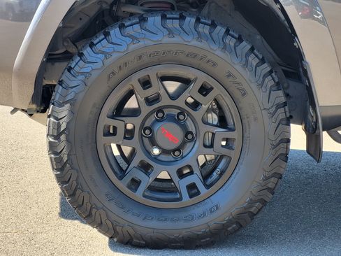 Used 2020 Toyota 4Runner TRD Pro AWD/4WD image 10