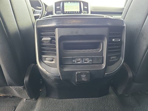 Used 2024 RAM 1500 Laramie image 32