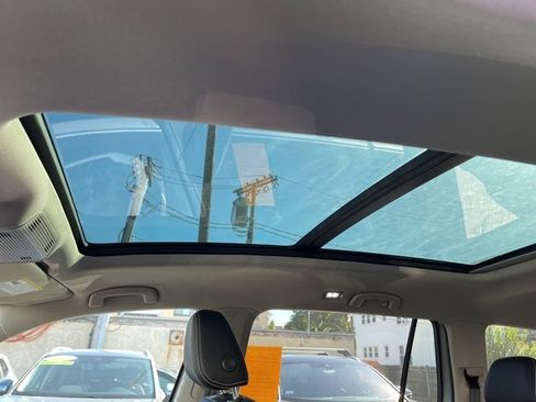 New 2026 Volkswagen Atlas SE image 28