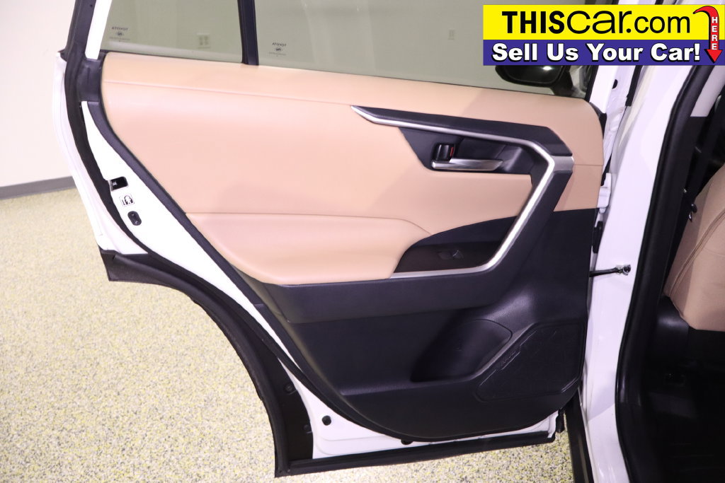 Used 2019 Toyota RAV4 XLE FWD image 39