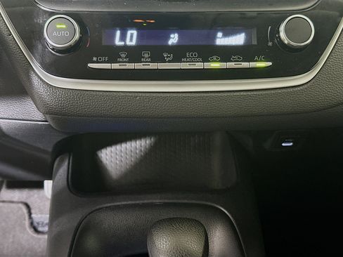 Used 2024 Toyota Corolla LE FWD image 22