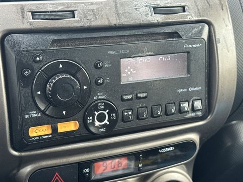 Used 2013 Scion xD image 19