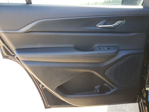 New 2025 Jeep Grand Cherokee L Altitude image 13