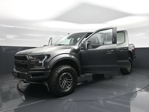 Certified 2020 Ford F150 Raptor w/ Equipment Group 802A Luxury AWD/4WD image 32