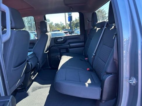 Used 2024 Chevrolet Silverado 2500 Custom w/ Custom Value Package image 15