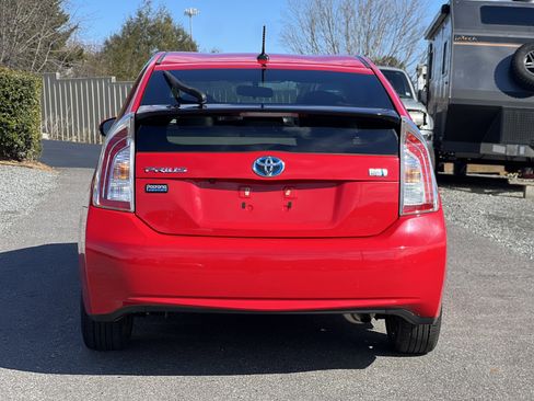 Used 2015 Toyota Prius Four image 4