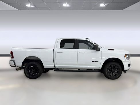 Used 2024 RAM 2500 Big Horn w/ Night Edition AWD/4WD image 8