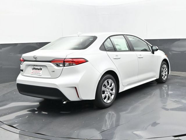 Used 2025 Toyota Corolla LE FWD image 19
