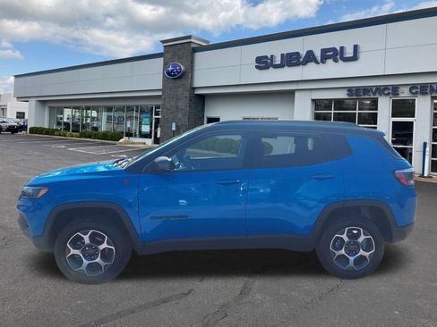 Used 2022 Jeep Compass Trailhawk w/ Trailhawk Convenience Group AWD/4WD image 4