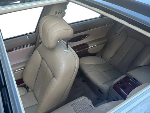 Used 2004 Maybach 57 RWD image 19