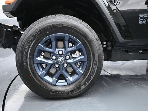 New 2026 Jeep Gladiator Sport AWD/4WD image 24