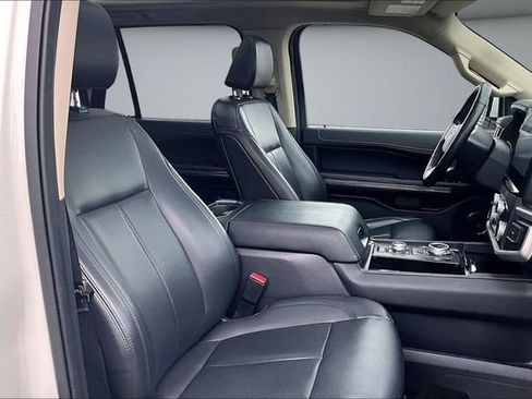 Used 2022 Ford Expedition XLT AWD/4WD image 29