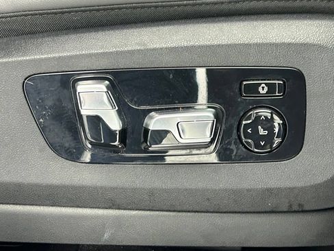 Used 2024 BMW X5 xDrive40i AWD/4WD image 11