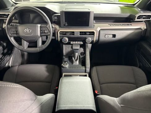 Certified 2024 Toyota Tacoma SR5 AWD/4WD image 24