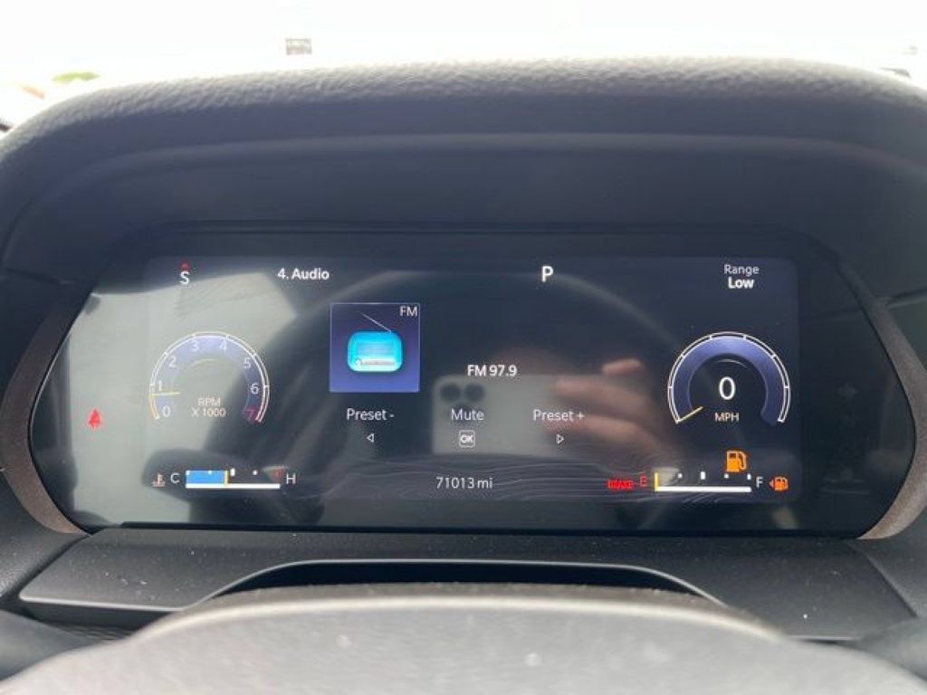 Used 2023 Jeep Grand Cherokee L Laredo AWD/4WD image 25
