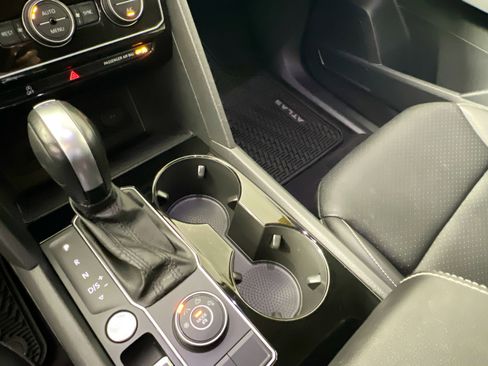 Used 2021 Volkswagen Atlas SEL image 26