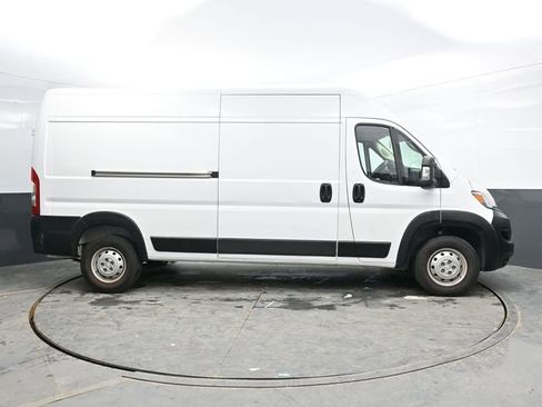 Used 2023 RAM ProMaster 2500 FWD image 8