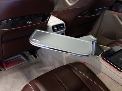 Used 2021 Mercedes-Benz Maybach GLS 600 4MATIC image 30