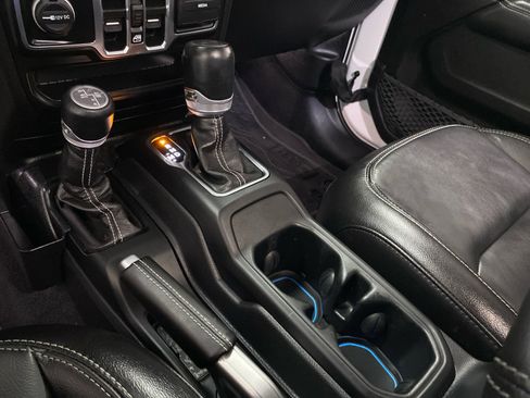 Used 2023 Jeep Wrangler Sahara w/ Cold Weather Group image 26