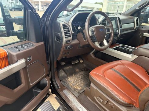 Used 2020 Ford F250 King Ranch w/ King Ranch Ultimate Package AWD/4WD image 8