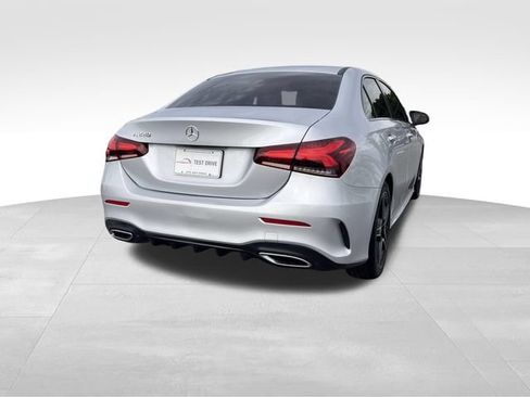 Used 2020 Mercedes-Benz A 220 w/ AMG Line image 5