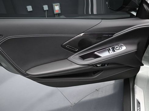 Used 2023 Chevrolet Corvette Stingray Preferred Cpe w/ Z51 Performance Package RWD image 11
