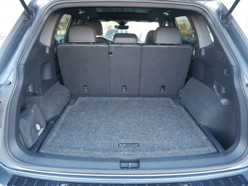 Used 2023 Volkswagen Tiguan SE R-Line image 24