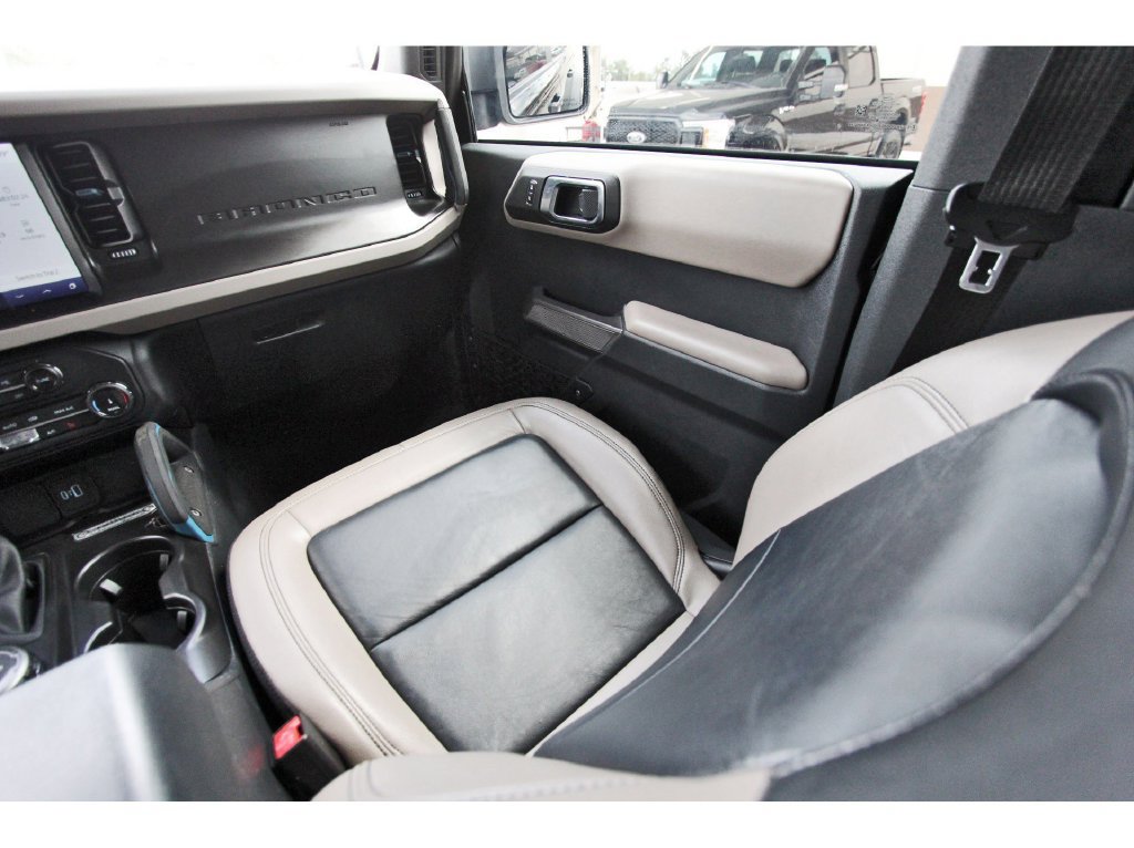 Used 2022 Ford Bronco Wildtrak AWD/4WD image 12