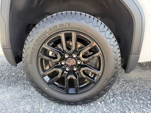 Used 2025 GMC Sierra 1500 Elevation AWD/4WD image 21