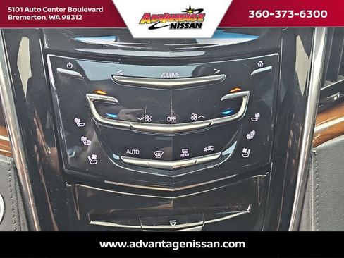 Used 2017 Cadillac Escalade ESV Premium Luxury AWD/4WD image 17