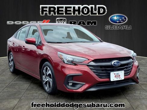 Certified 2024 Subaru Legacy Premium AWD/4WD image 1