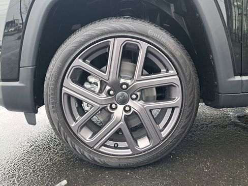 New 2026 Jeep Compass Latitude image 29